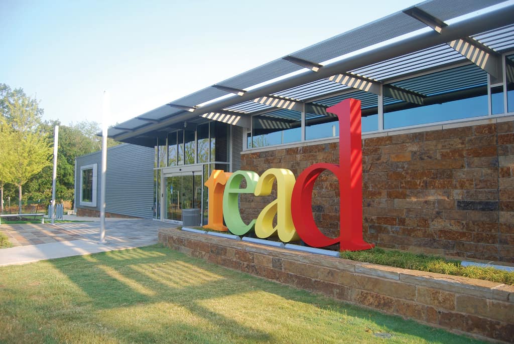 Hillary Rodham Clinton Children's Library and Learning Center entrance