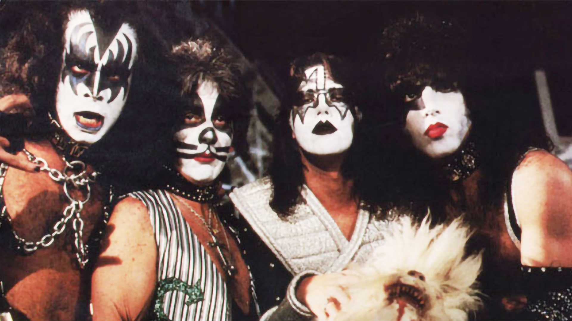 Kiss Meets the Phantom of the Park (1978, PG)